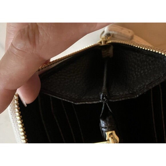 Steve Madden Full Size Zip Up Wallet Colorful Wristlet White Rainbow  T024K EUC - Picture 14 of 16